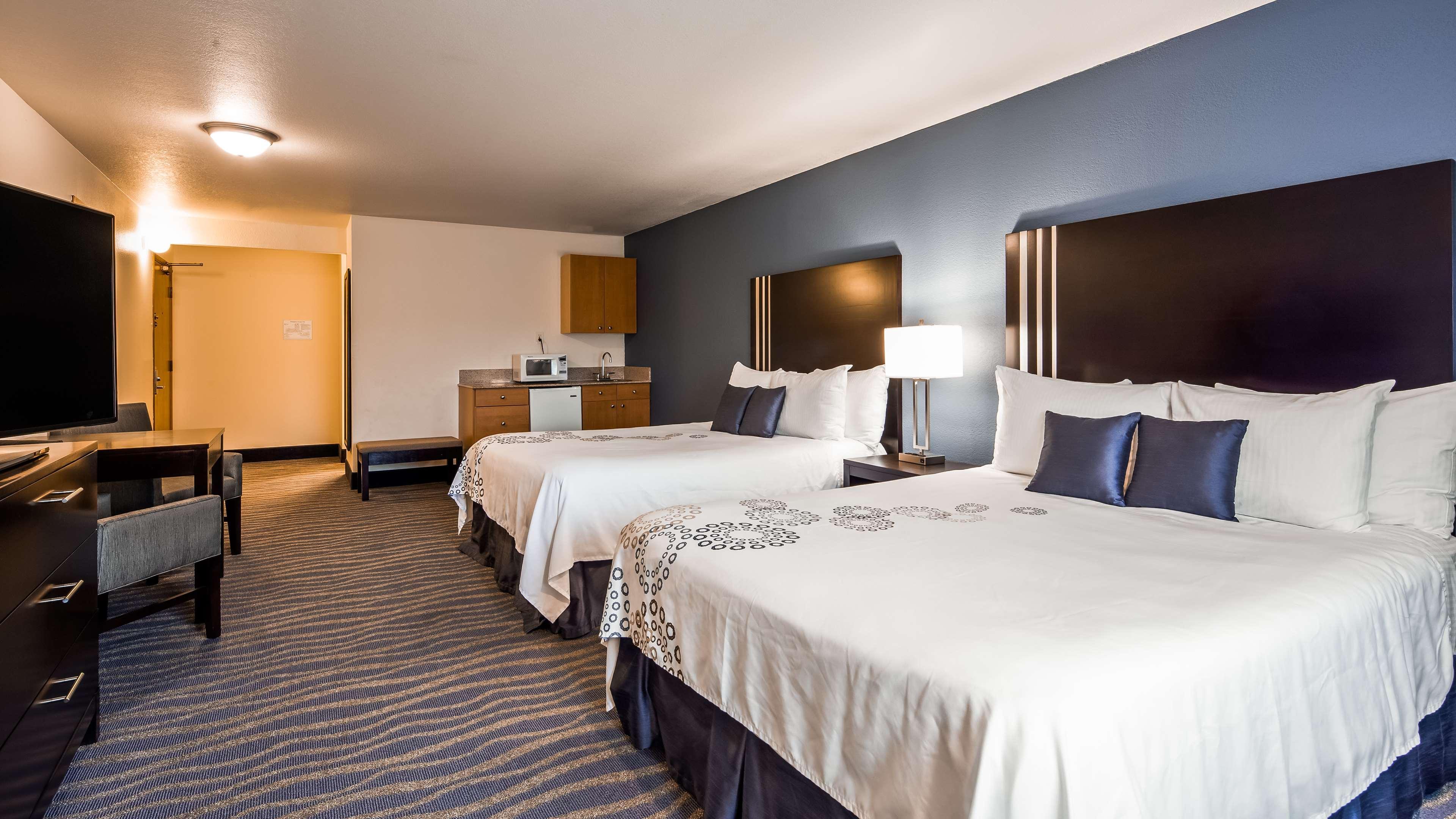 Best Western Plus Edmonds Harbor Inn Екстериор снимка