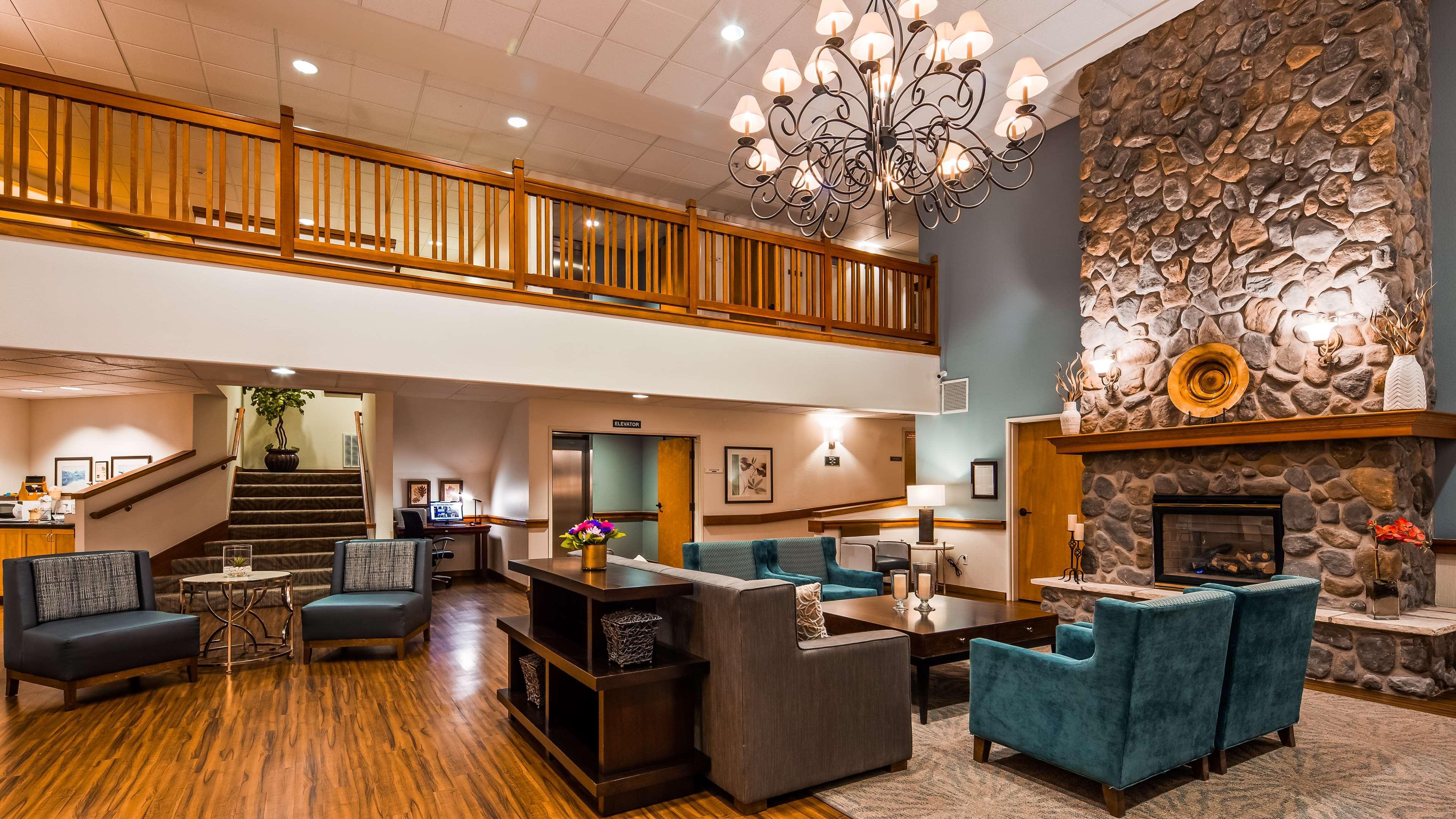 Best Western Plus Edmonds Harbor Inn Екстериор снимка