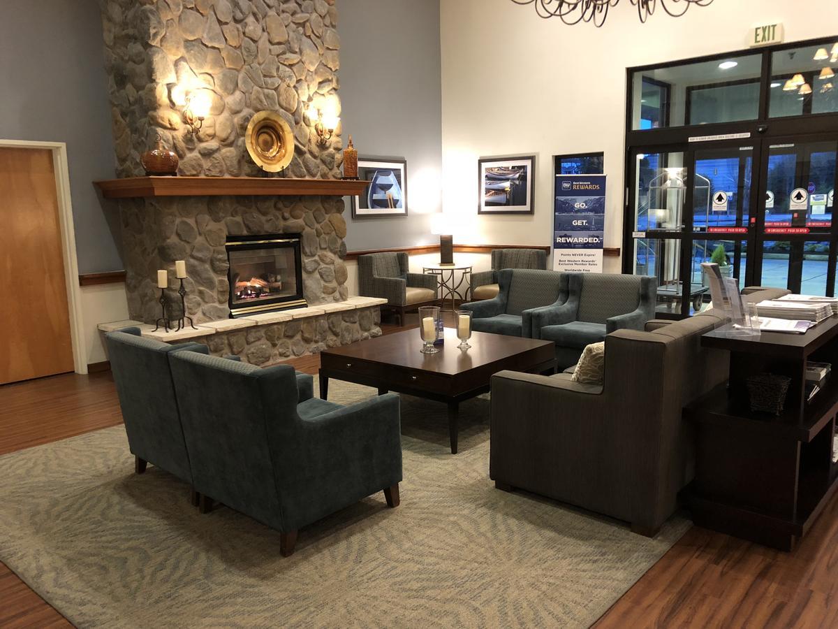 Best Western Plus Edmonds Harbor Inn Екстериор снимка